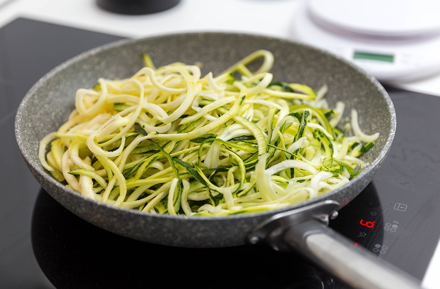 http://herbivoretimes.com/wp-content/uploads/2019/04/how-to-prevent-soggy-zoodles.jpg